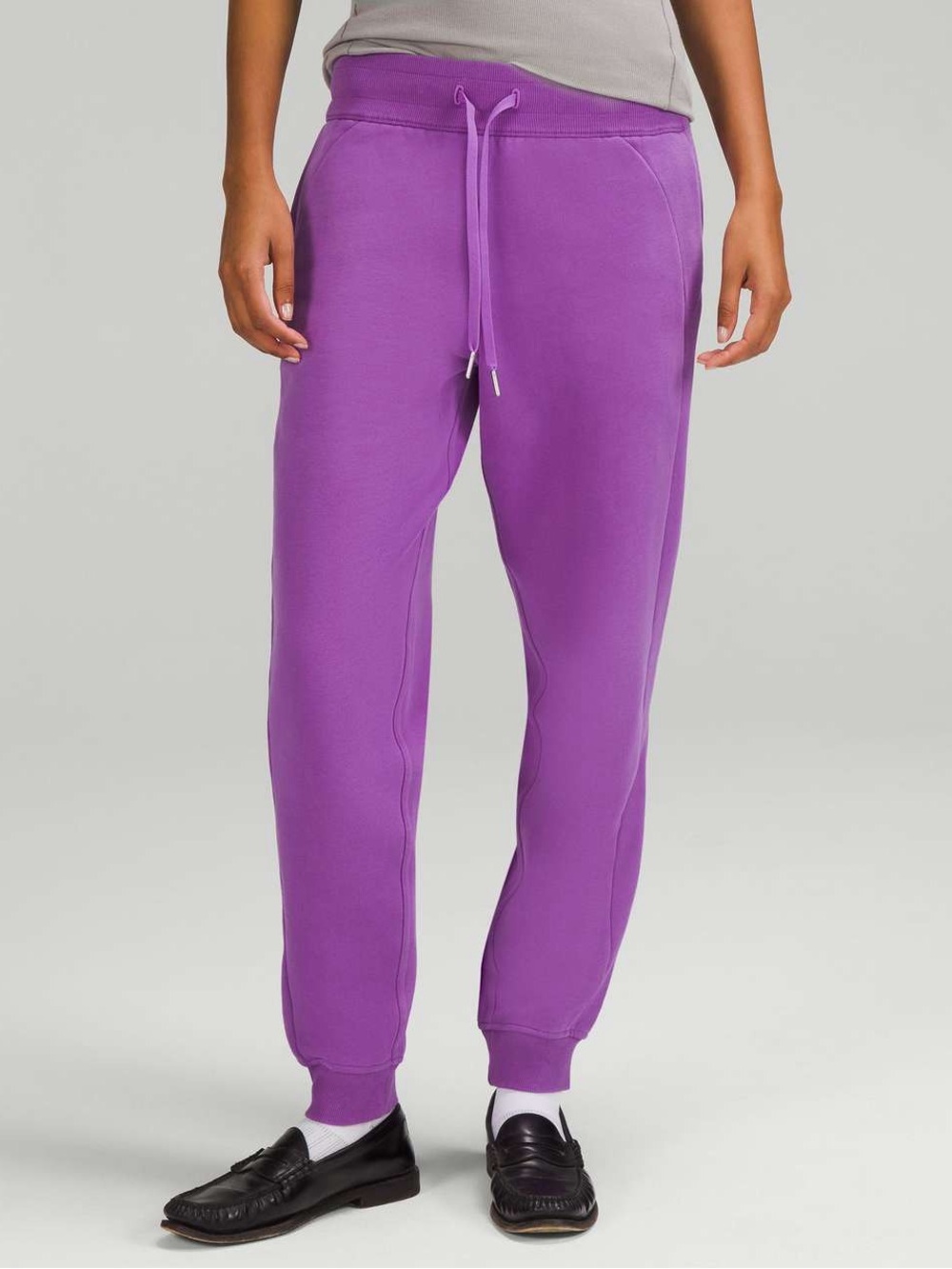 Lululemon Scuba High-Rise Jogger
Moonlit Magenta